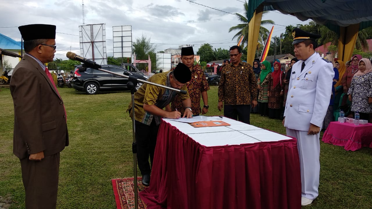 Pelantikan dan Pengambilan Sumpah Jabatan Fungsional Mediator Hubungan Industrial 